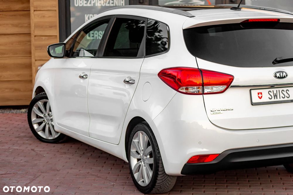 Kia Carens 1.7 CRDi 136 Dream Team Edition - 8
