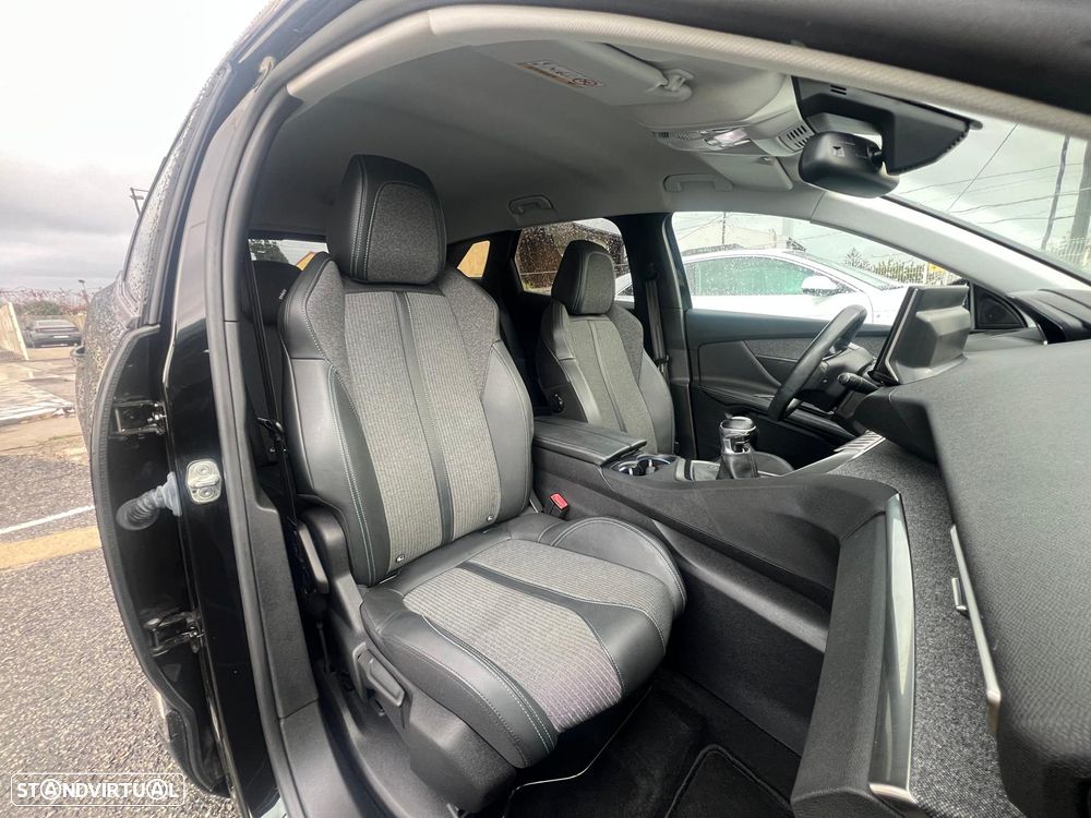 Peugeot 3008 1.5 BlueHDi Allure Pack - 19