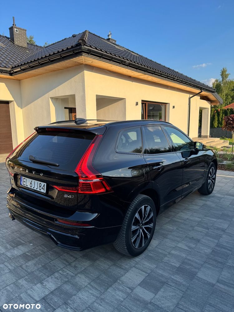 Volvo XC 60 B4 D AWD Plus Dark - 9