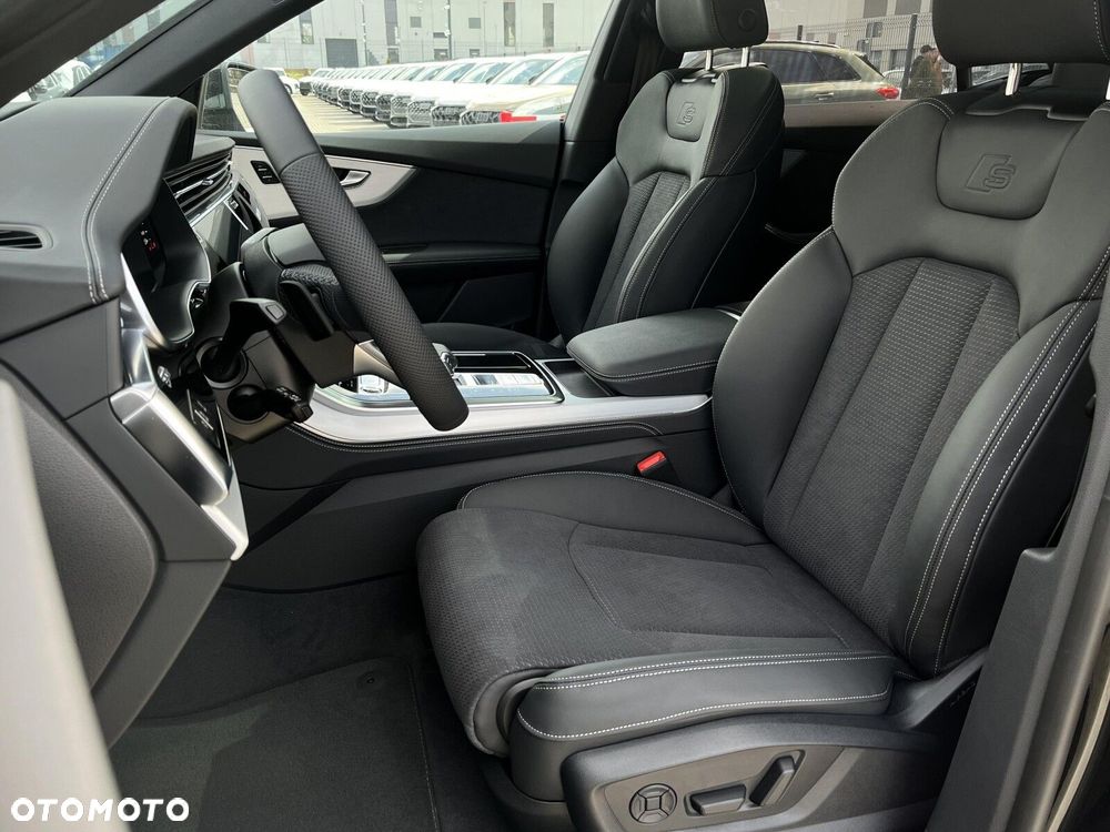 Audi Q8 - 22