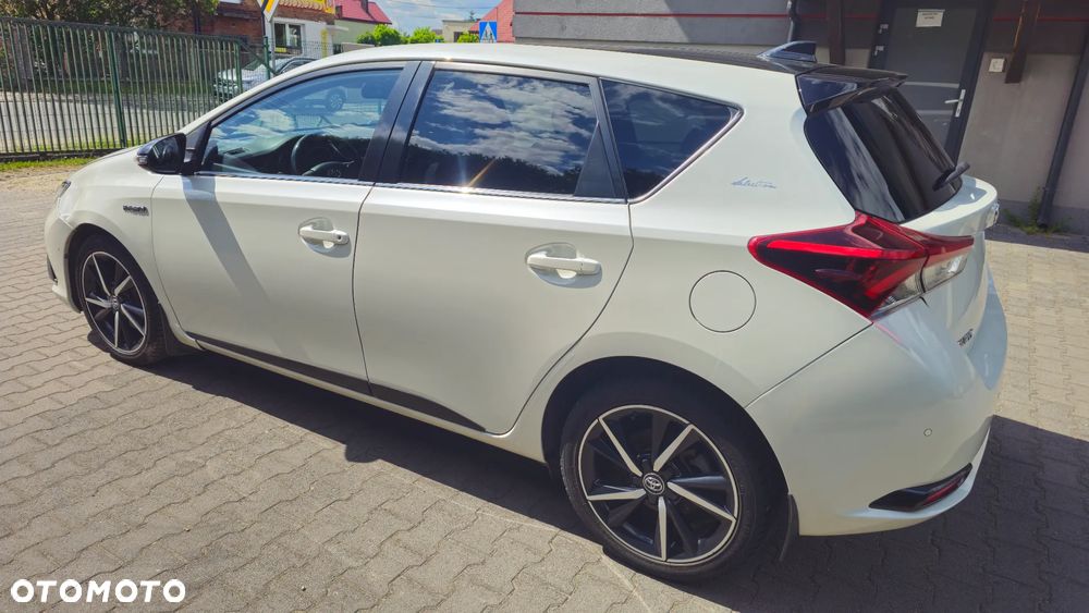 Toyota Auris Hybrid 135 Selection - 3