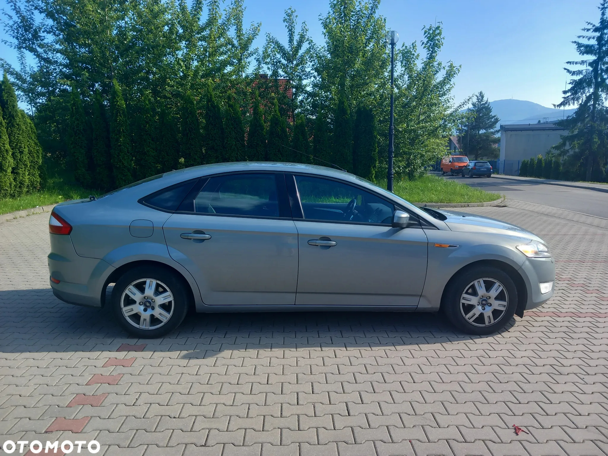 Ford Mondeo - 8