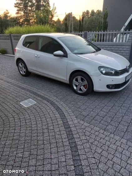 Volkswagen Golf 2.0 TDI DPF Highline - 2