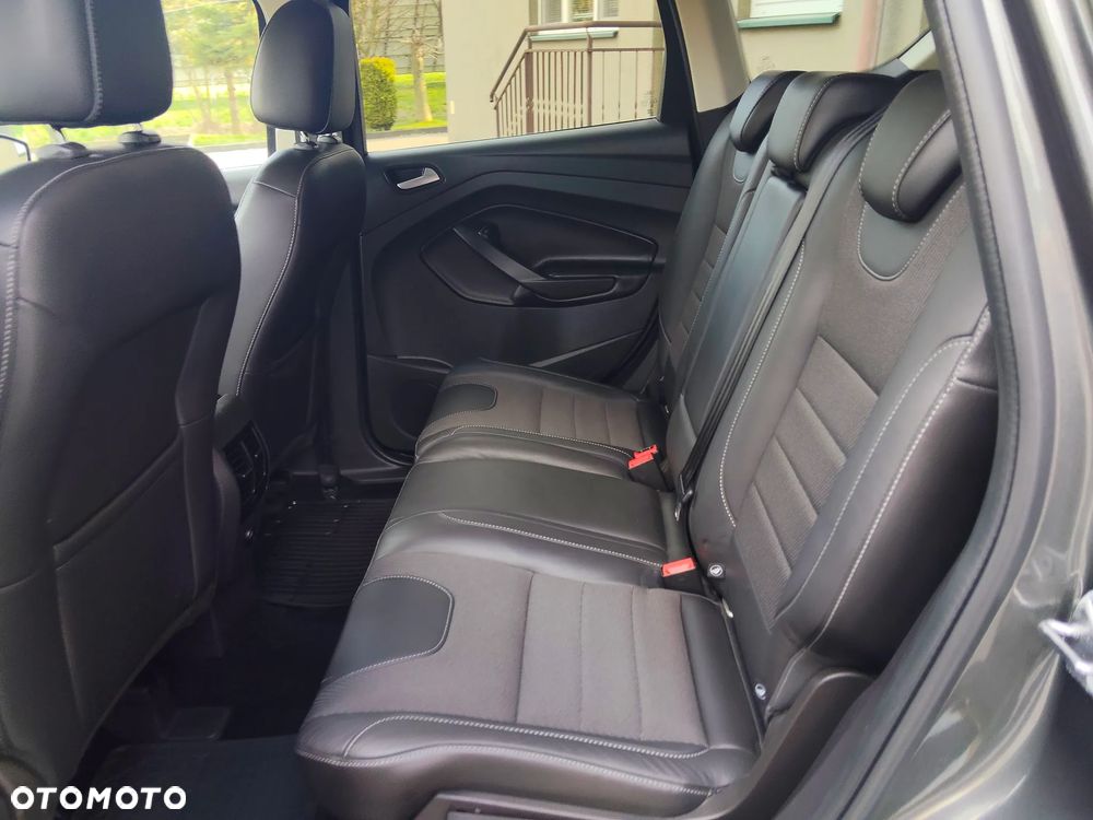 Ford Kuga 2.0 TDCi 4x4 Titanium - 27