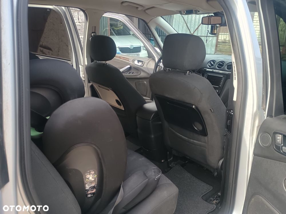 Ford Galaxy 2.0 TDCi Ghia - 12