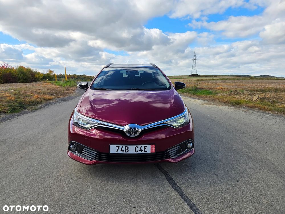 Toyota Auris 1.6 Selection - 3