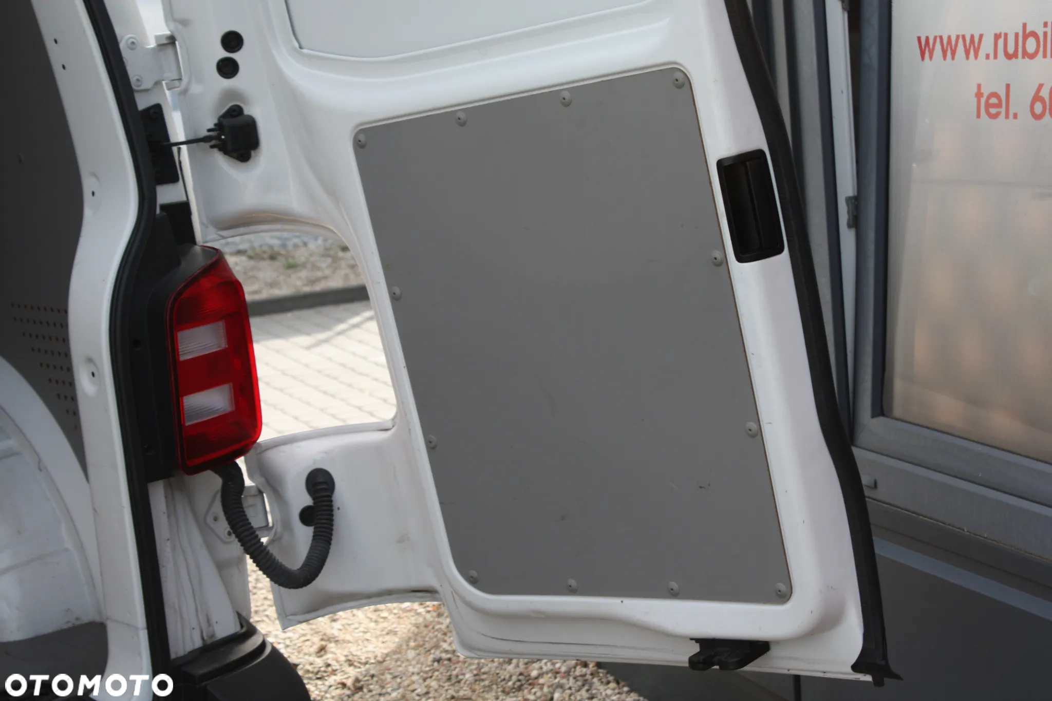 Volkswagen Transporter - 16