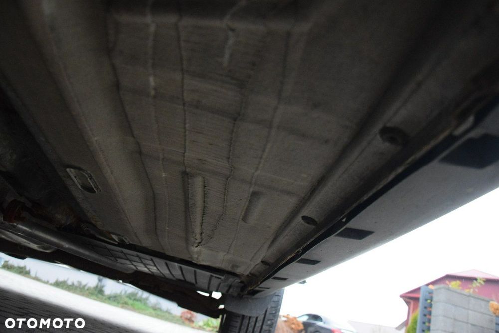 Ford Kuga 2.0 TDCi 2x4 Trend - 17