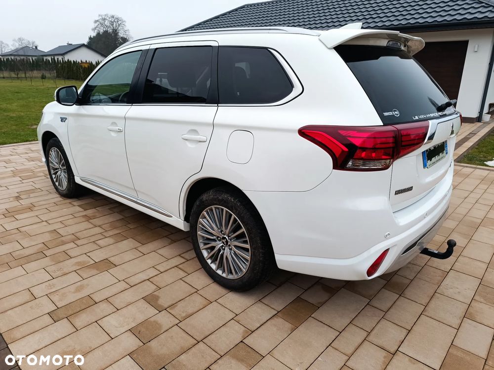 Mitsubishi Outlander 2.4 4WD Diamant+ - 3