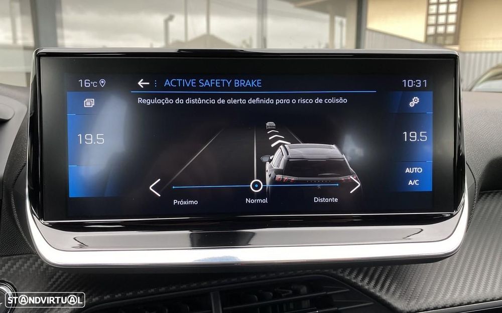 Peugeot 2008 1.5 BlueHDi Allure - 23