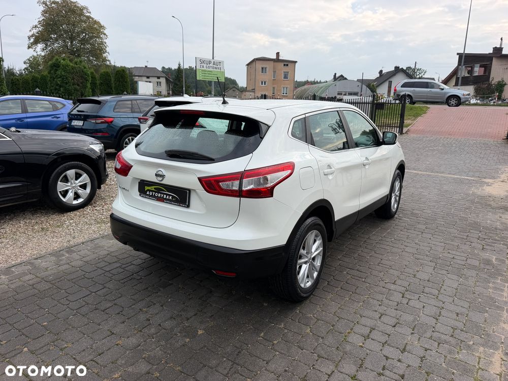 Nissan Qashqai 1.2 DIG-T N-Connecta EU6 - 37