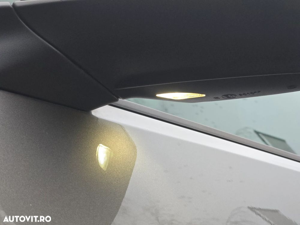 Volkswagen Golf 2.0 TDI BlueMotion Technology DSG Cup - 35