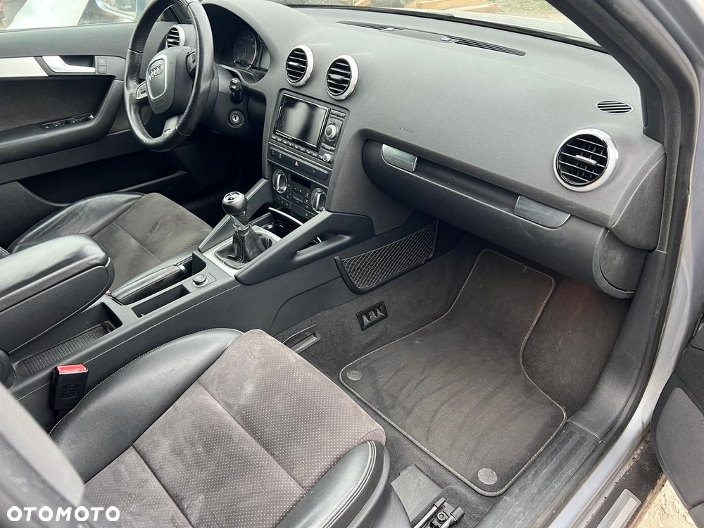 Audi A3 Sportback 1.4 TFSI S line Sportpaket (plus) - 12