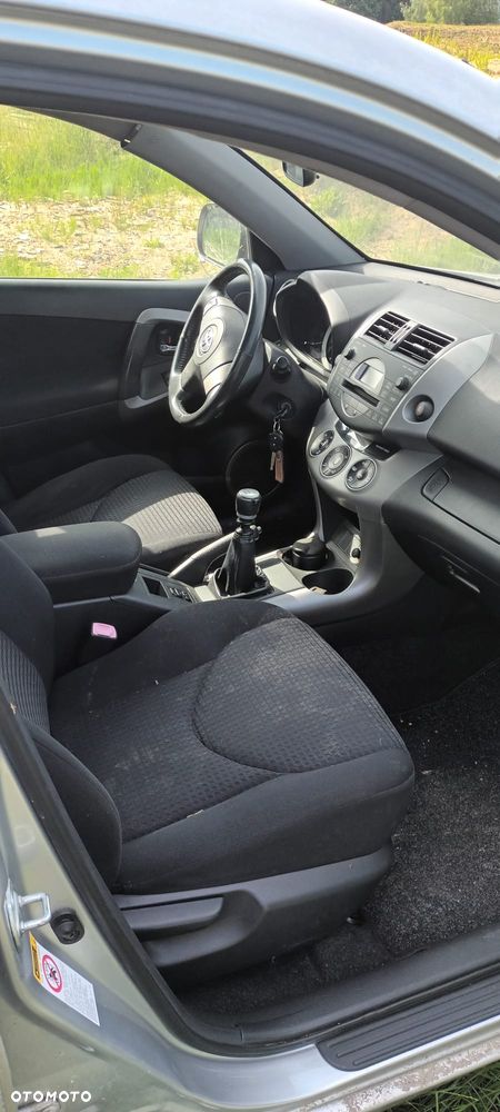 Toyota RAV4 2.2 D-4D Sol 180 - 6
