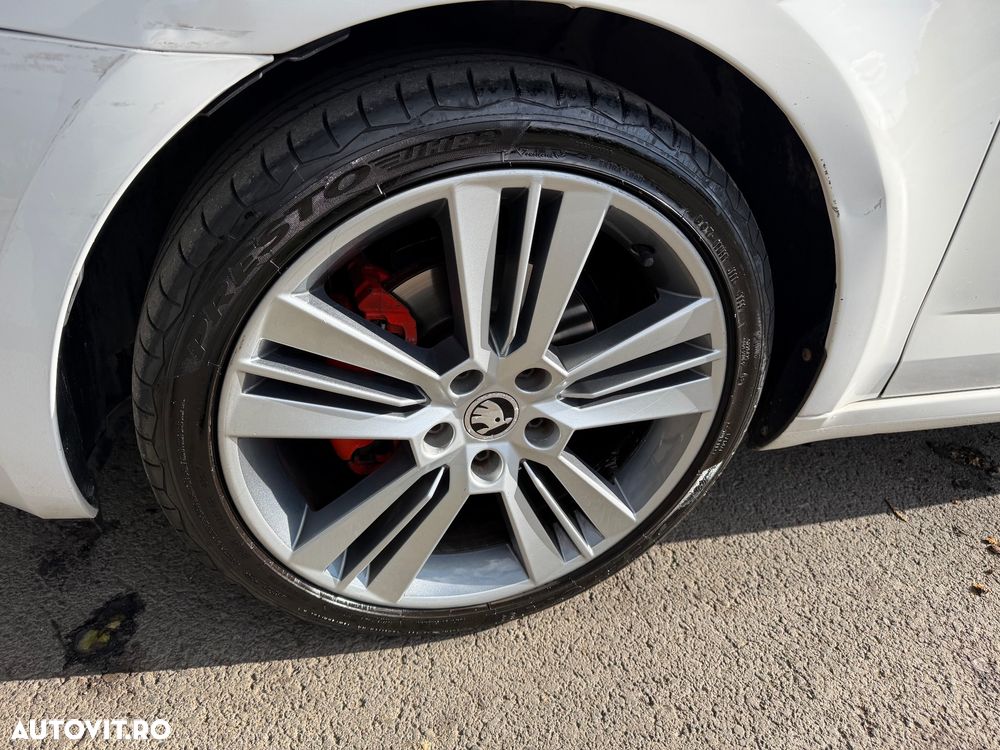 Skoda Octavia 2.0 TDI ELEGANCE DSG - 6