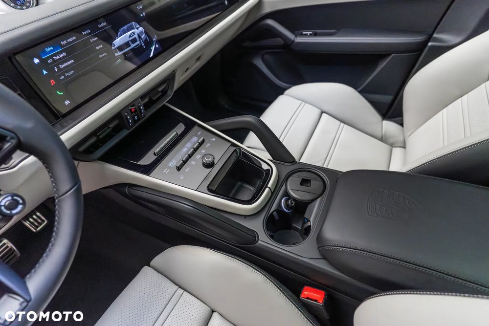 Porsche Cayenne S E-Hybrid PHEV Black Edition - 23