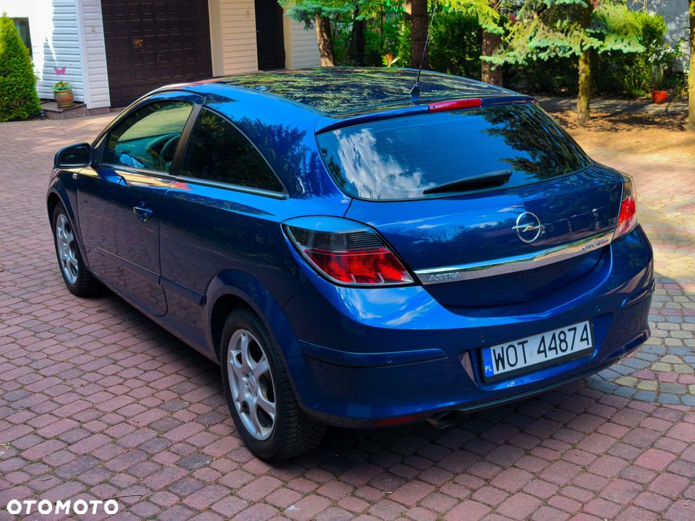 Opel Astra 2.0 T Sport - 23