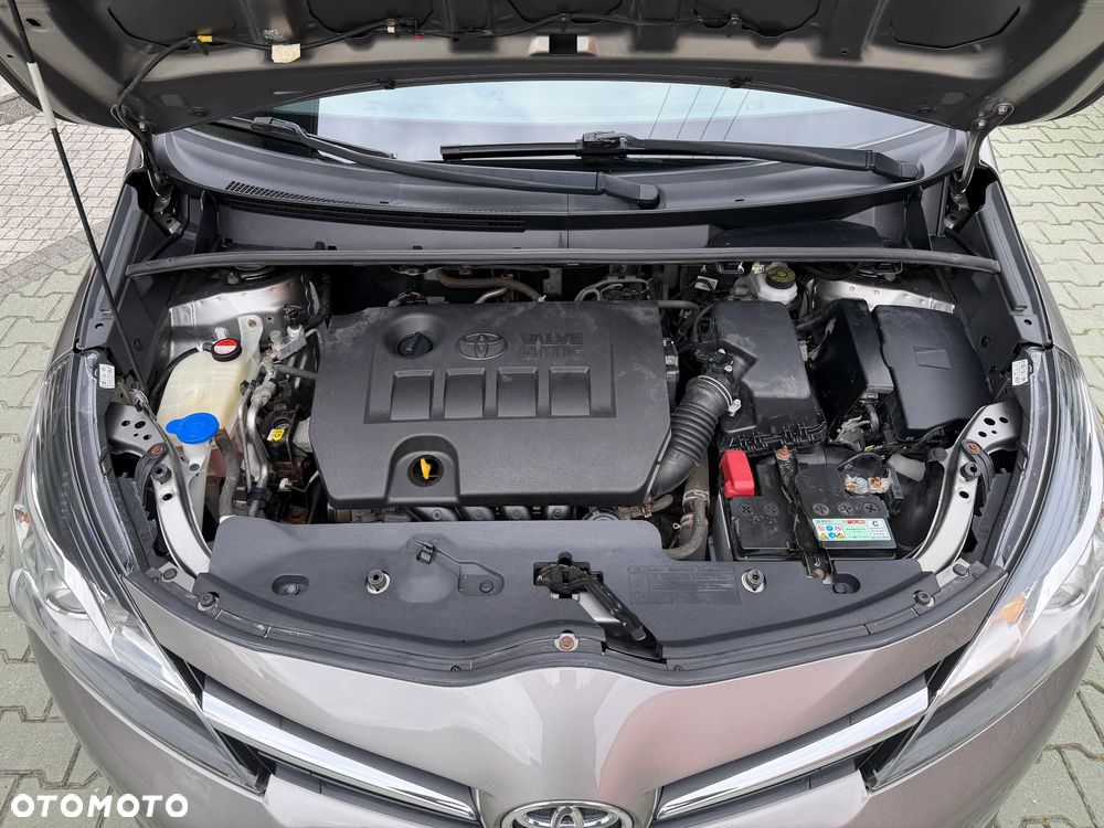 Toyota Verso 1.8 Premium 7os - 27