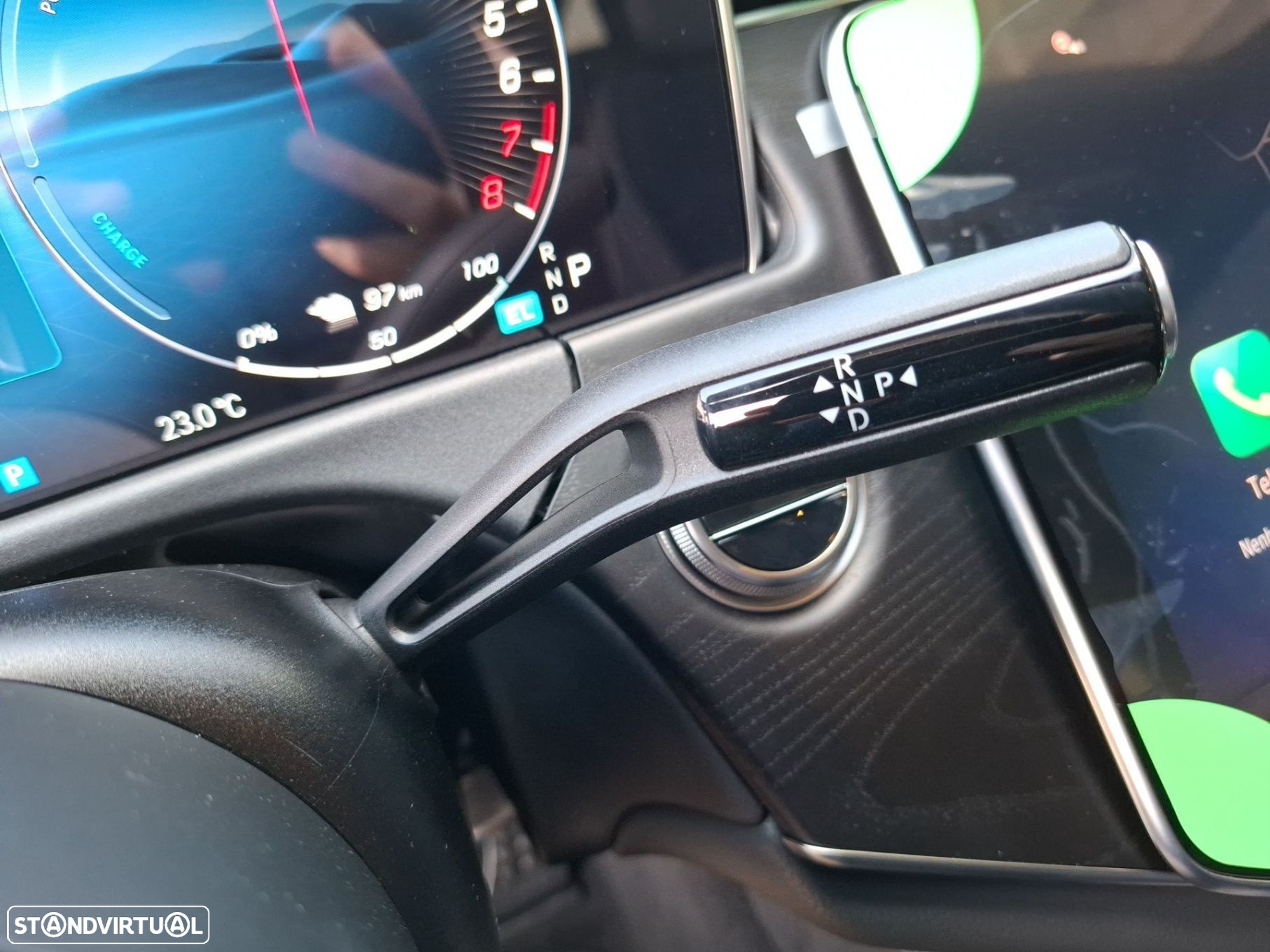 Mercedes-Benz E 300 e AMG Line - 17