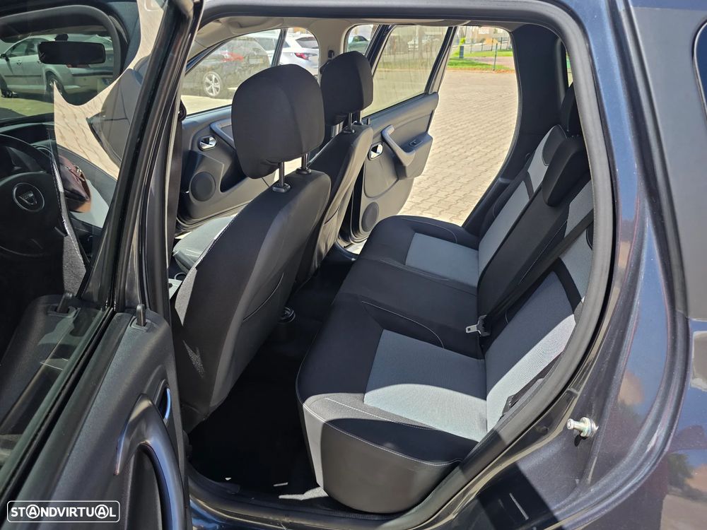 Dacia Duster dCi 110 FAP 4x2 Prestige - 9