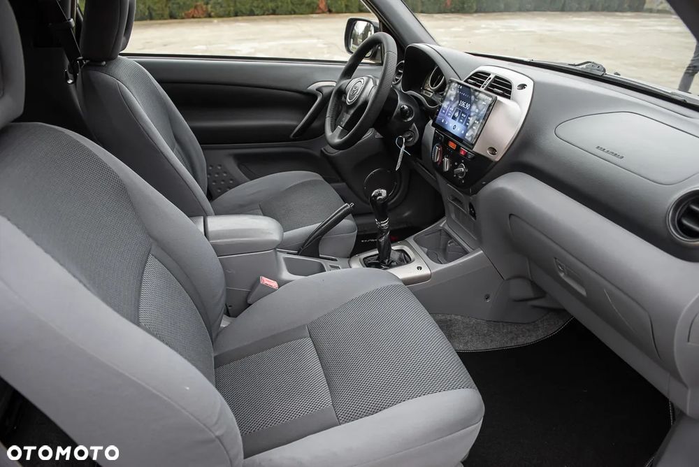 Toyota RAV4 4x4 Sol - 12