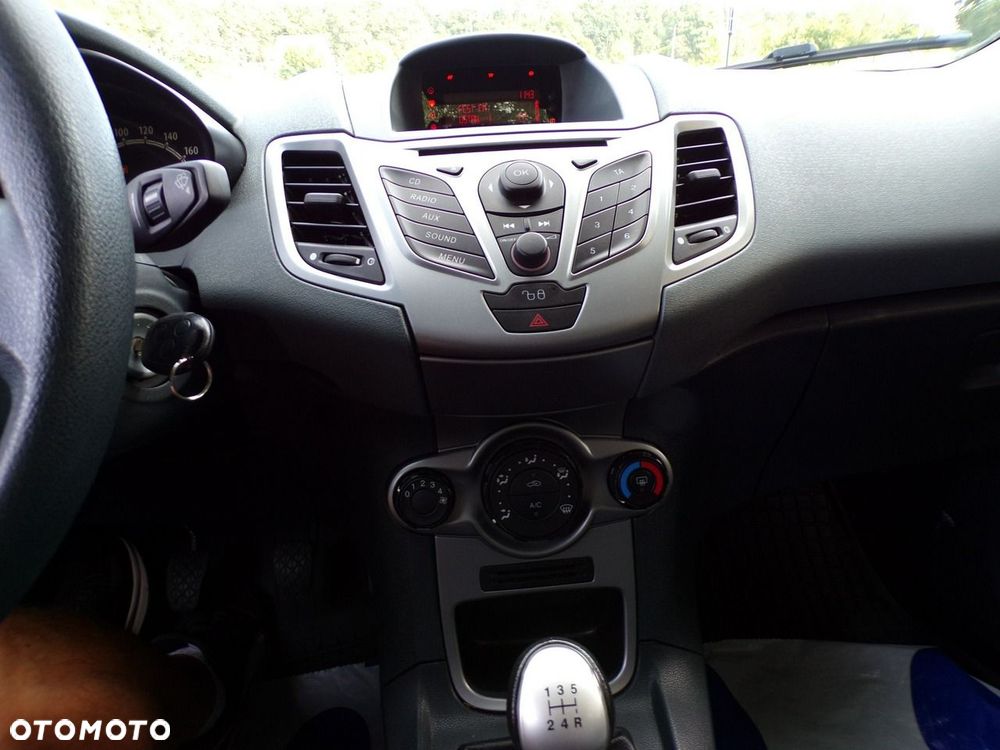 Ford Fiesta - 19