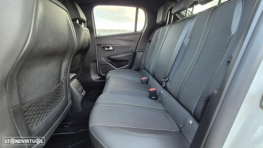 Peugeot 208 1.2 PureTech GT Line EAT8 - 25