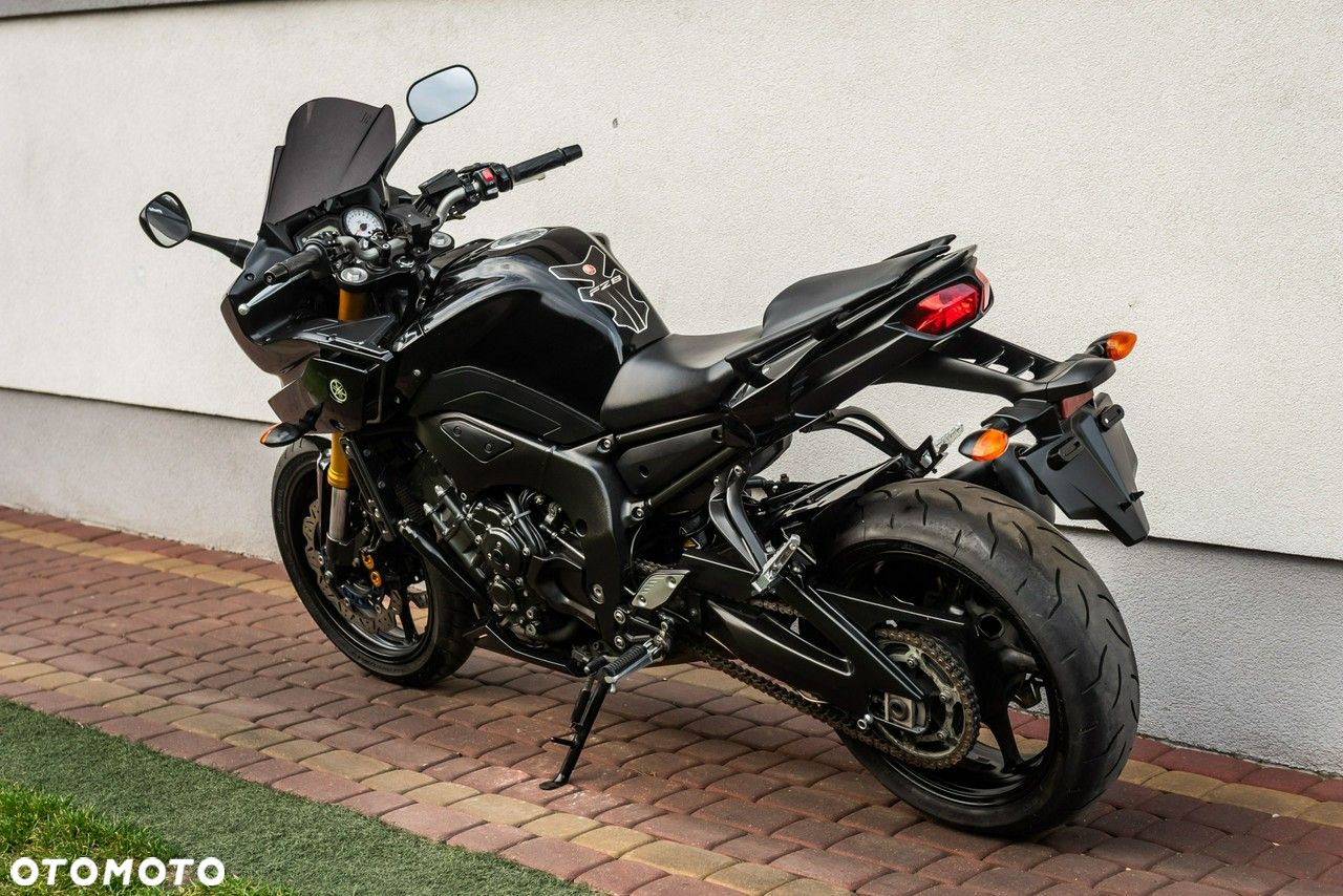 Yamaha FZ - 4