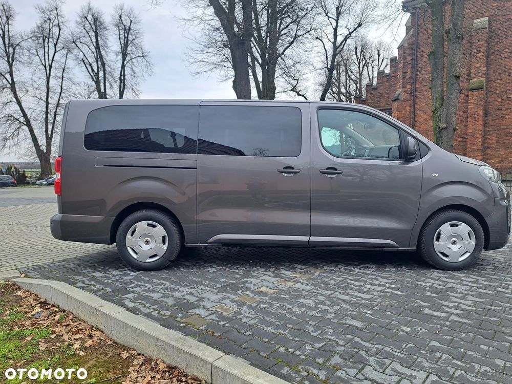 Peugeot Traveller 2.0 BlueHDi Long Business Vip - 34