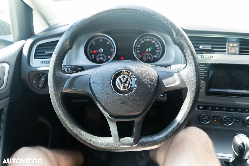 Volkswagen Golf 1.6 TDI DSG BMT Comfortline - 3