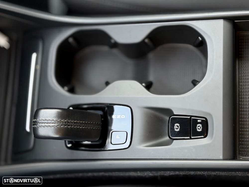 Volvo XC 40 1.5 T5 PHEV R-Design Expression - 43