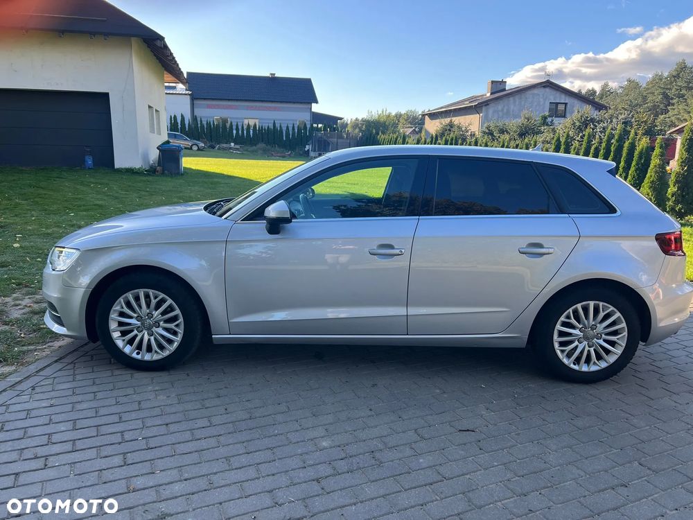 Audi A3 Sportback - 4