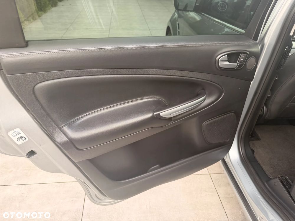 Ford S-Max 2.0 TDCi DPF Titanium - 30
