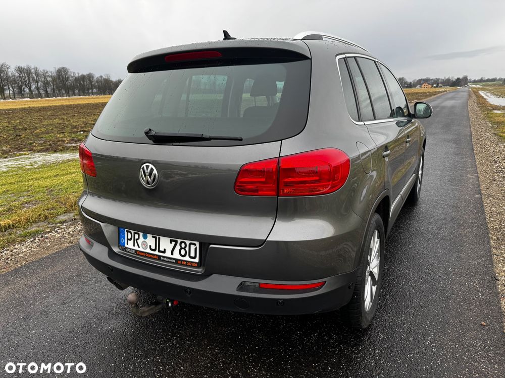 Volkswagen Tiguan 2.0 TDI DPF 4Motion BlueMotion Technology DSG Sport & Style - 12