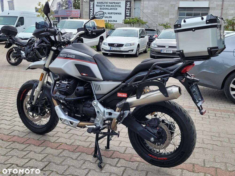 Moto Guzzi V85 - 34