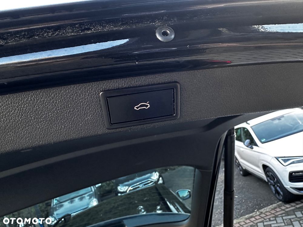 Skoda Octavia 2.0 TSI RS Challenge 245 DSG - 32