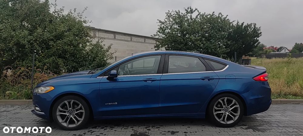 Ford Fusion - 11