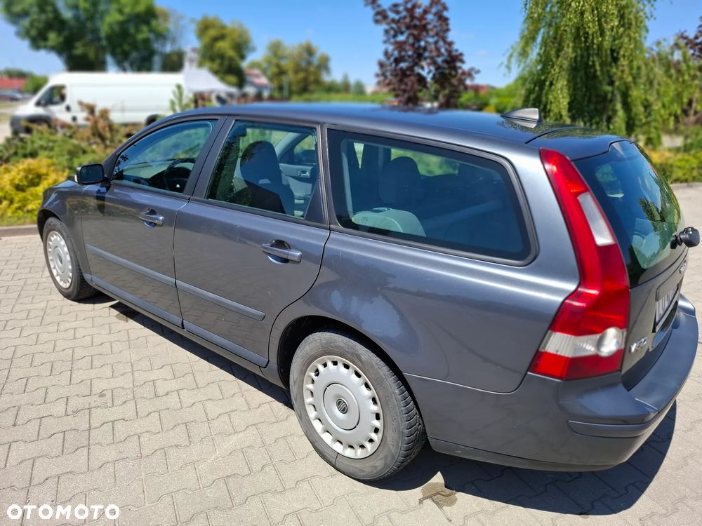 Volvo V50 1.8 Momentum - 4