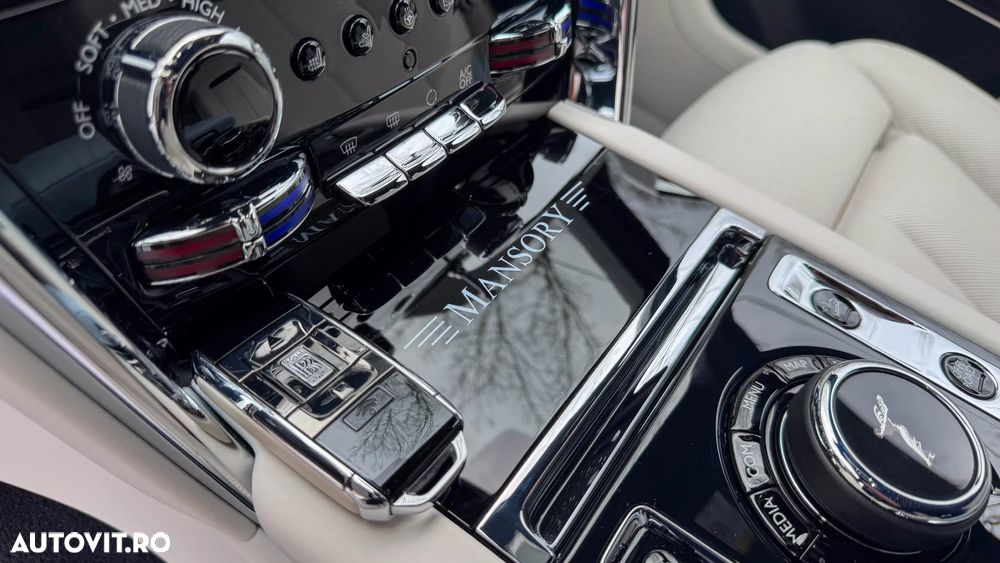 Rolls-Royce Cullinan Standard - 27