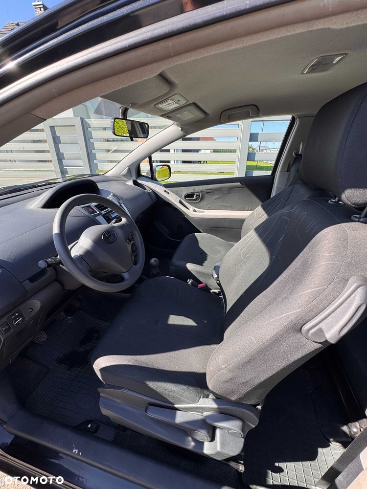 Toyota Yaris - 3