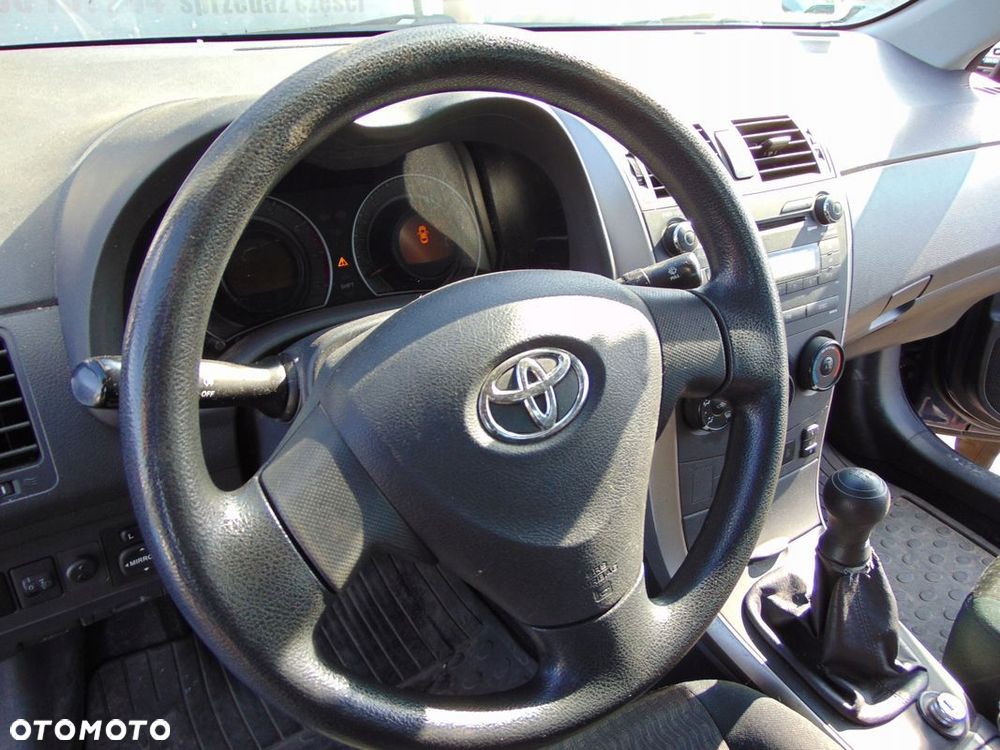 DESKA ROZDZIELCZA KOKPIT KONSOLA TOYOTA COROLLA E15 - 2