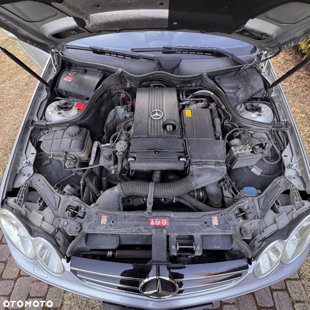 Mercedes-Benz CLK - 16