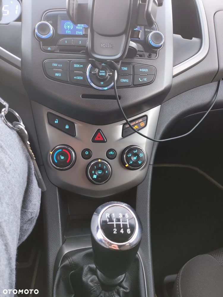Chevrolet Aveo 1.3 D LTZ - 25