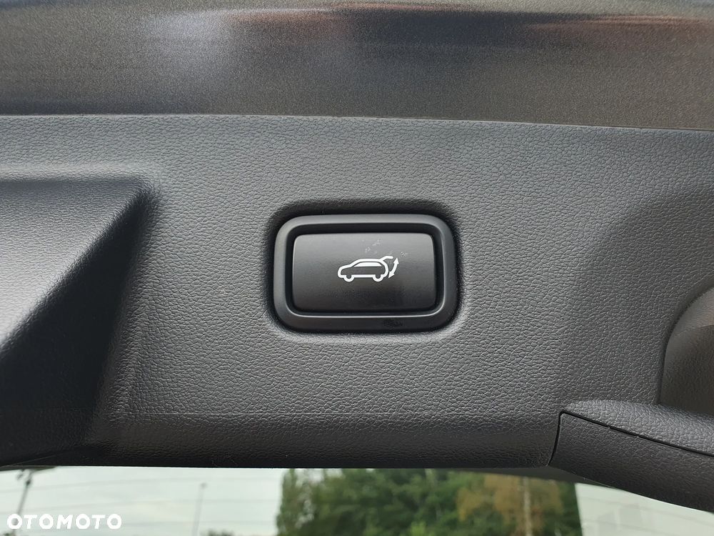Hyundai Tucson 1.6 T-GDi HEV Executive 2WD - 38