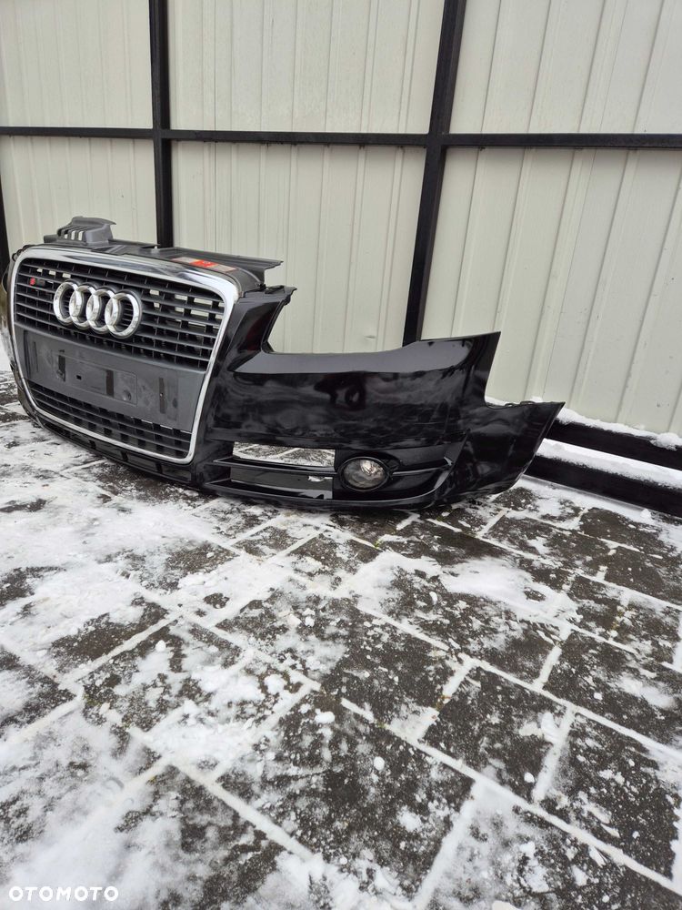 Zderzak przód przedni Audi A4 B7 rok 07 kod lak LY9B - 4