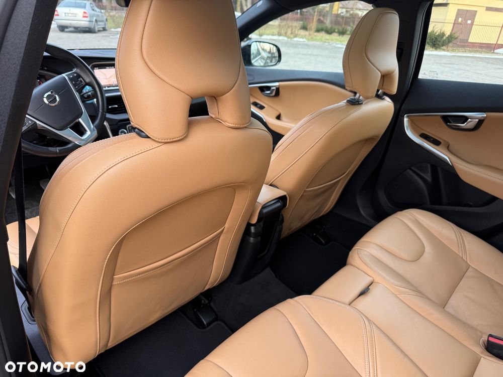 Volvo V40 Cross Country D3 Momentum - 23