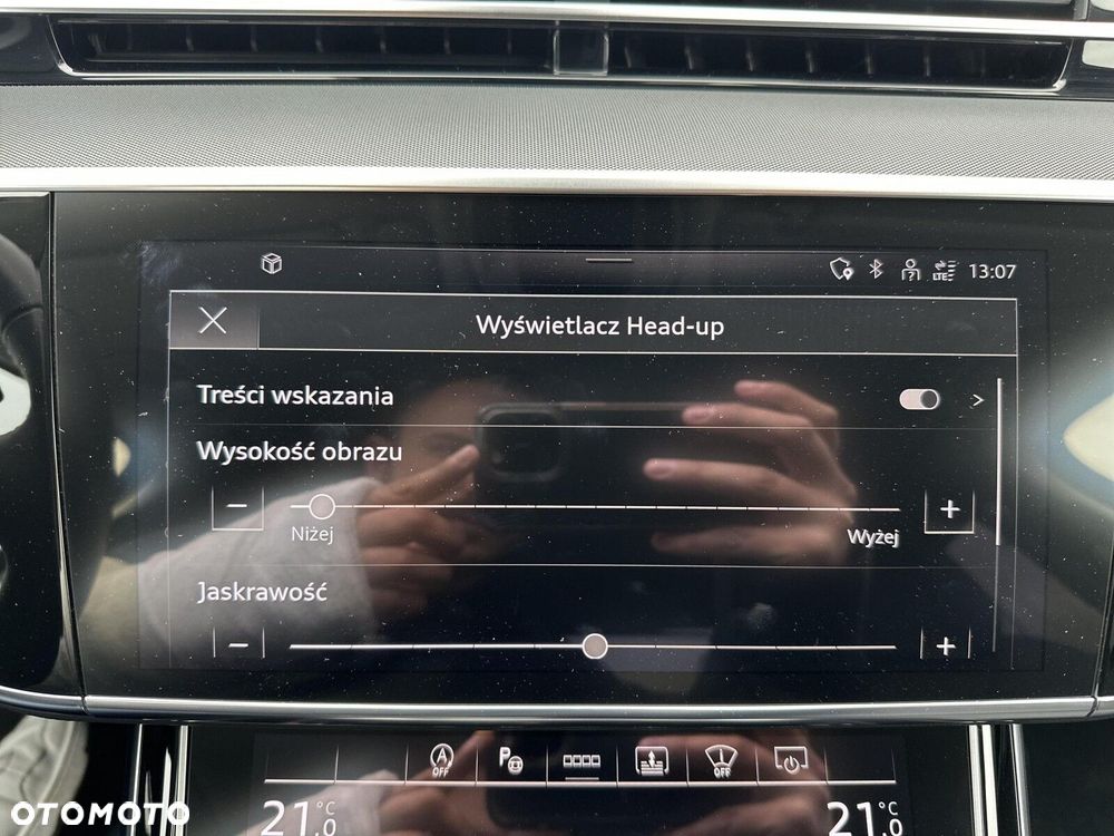 Audi A8 - 40