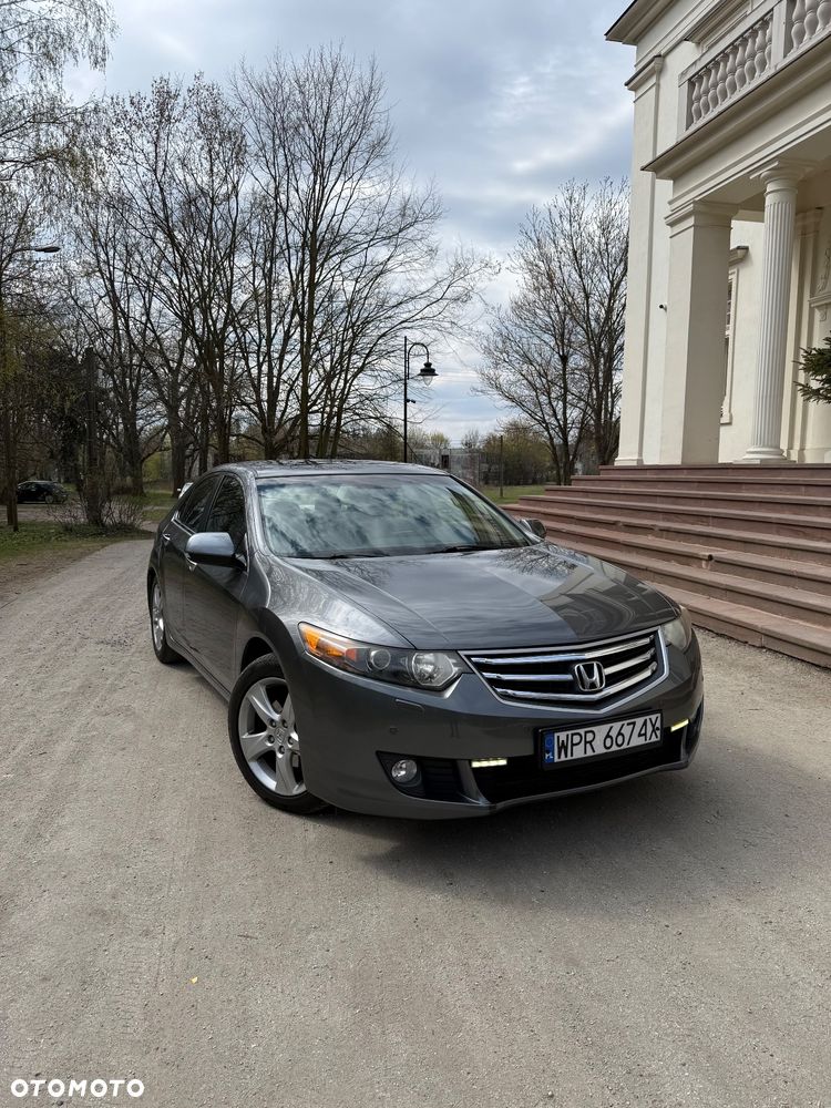 Honda Accord 2.0 Elegance Nav - 1