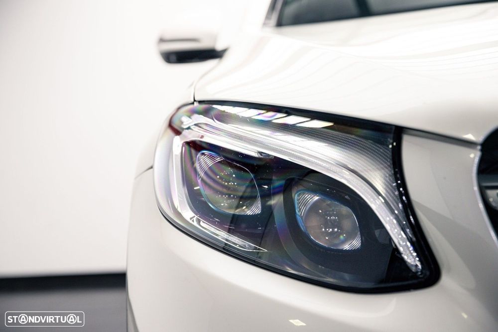 Mercedes-Benz GLC 350 e 4Matic 7G-TRONIC AMG Line - 4