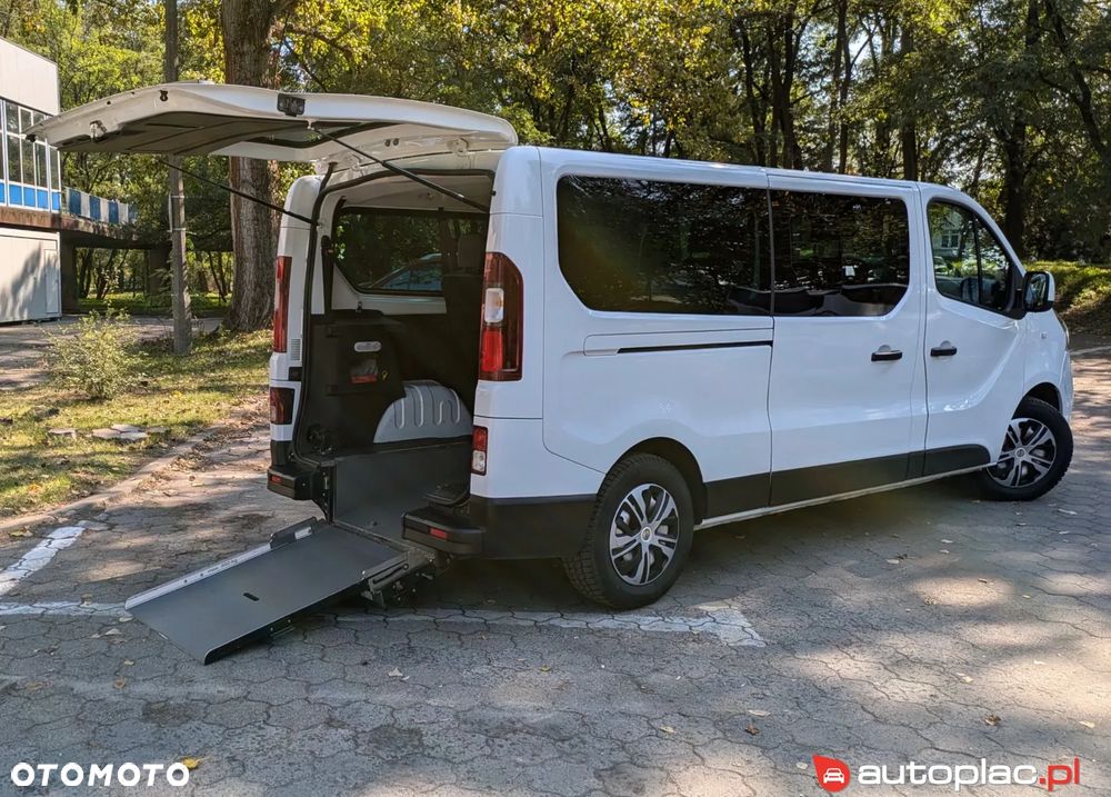 Nissan NV300 - 2